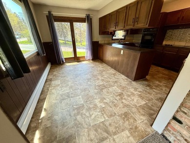 Rare duplex opportunity in Buffalo! Well-maintained and updated - photo 5