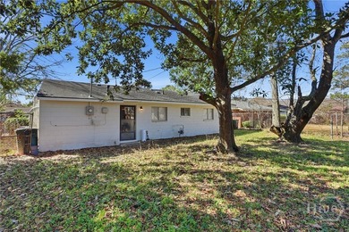Fantastic 4 bedroom 1 bath home in a wonderful quiet westside - photo 17