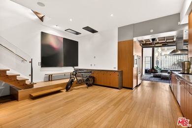 A rare opportunity to own a piece of Venice history, 122 Mildred - photo 20