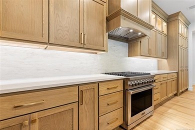 Experience luxury lake living in this stunning new construction - photo 22