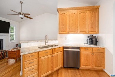 Rare opportunity to have multi generational home or room for - photo 23