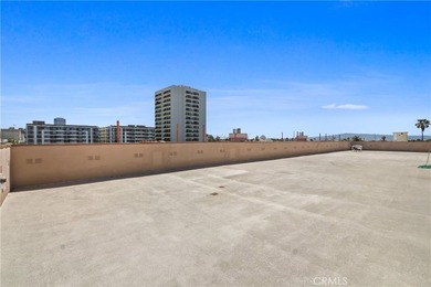 Showcasing an exceptional layout, open-concept design, and - photo 28