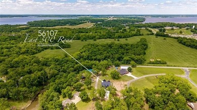 Experience luxury lake living in this stunning new construction - photo 29