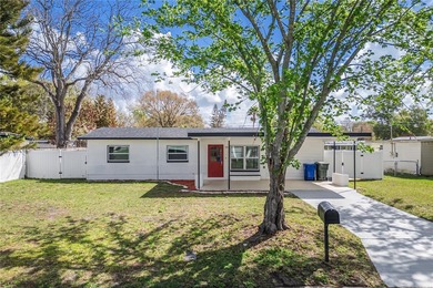 Lake Somerset Home For Sale in Lakeland Florida