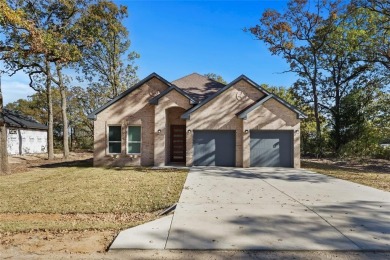 Lake Home For Sale in Enchanted Oaks, Texas