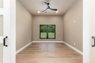 Experience luxury lake living in this stunning new construction - photo 43