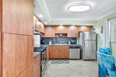 Lake Condo For Sale in Tamarac, Florida