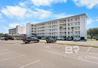 This 2-bedroom, 2-bathroom condo in Gulf Shores Plantation - photo 1