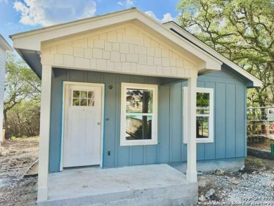 Canyon Lake Home For Sale in Canyon Lake Texas