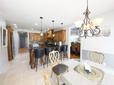 Beautiful 3,256 sq ft custom brick home located in a highly - photo 22