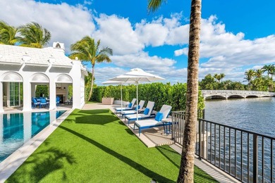Stunning ''nearly new'' waterfront residence, complete with - photo 29