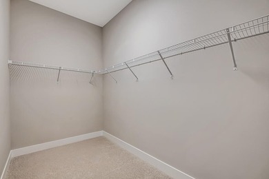 Lakefront luxury in this 5-bed single-family home in Avenir, new - photo 33
