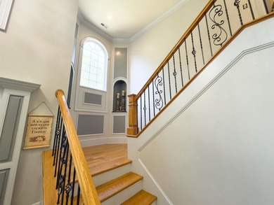 Beautiful 3,256 sq ft custom brick home located in a highly - photo 34