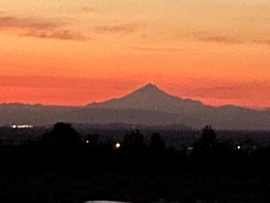 (private lake, pond, creek) Home For Sale in Powell Butte Oregon