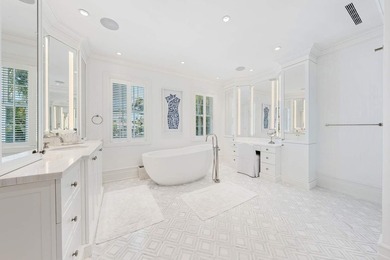 Stunning ''nearly new'' waterfront residence, complete with - photo 43