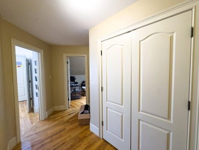 Beautiful 3,256 sq ft custom brick home located in a highly - photo 44