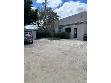 Prime opportunity in the heart of the Biscayne Boulevard - photo 7
