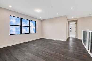 Lakefront luxury in this 5-bed single-family home in Avenir, new - photo 47