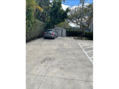 Prime opportunity in the heart of the Biscayne Boulevard - photo 8