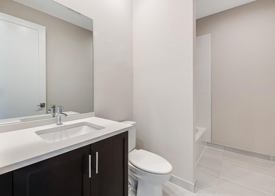 Lakefront luxury in this 5-bed single-family home in Avenir, new - photo 56