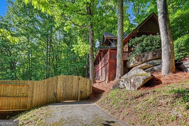 The Ultimate High-Elevation Retreat: Perched high above the - photo 22