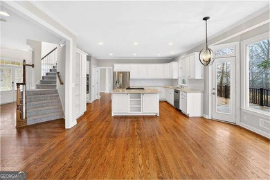 MOTIVATED SELLER! PRICE IMPROVEMENT! This home is for SALE or - photo 4