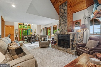 The Ultimate High-Elevation Retreat: Perched high above the - photo 34