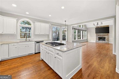 MOTIVATED SELLER! PRICE IMPROVEMENT! This home is for SALE or - photo 6