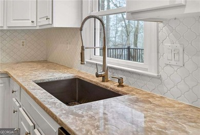 MOTIVATED SELLER! PRICE IMPROVEMENT! This home is for SALE or - photo 7