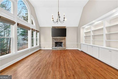 MOTIVATED SELLER! PRICE IMPROVEMENT! This home is for SALE or - photo 9
