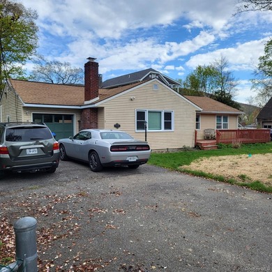 Additional listing photo 2