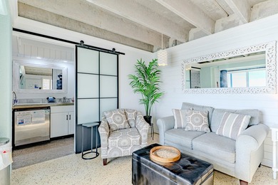 Priced to SELL! Rare Gulf-Front Balcony Unit! It doesn't get any - photo 4
