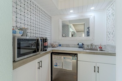 Priced to SELL! Rare Gulf-Front Balcony Unit! It doesn't get any - photo 10