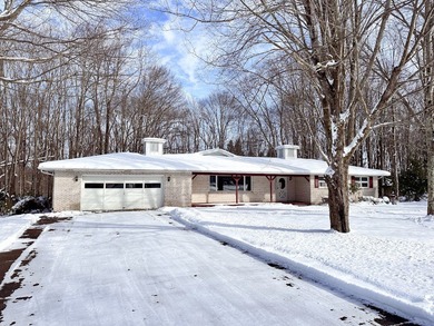 Edinboro Lake  Home For Sale in Edinboro Pennsylvania