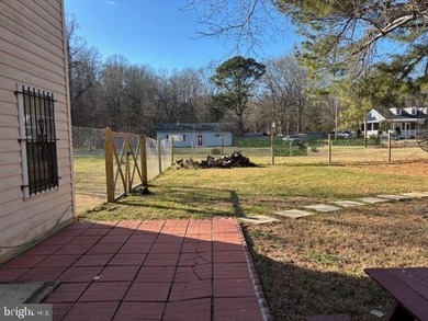 Additional listing photo 4