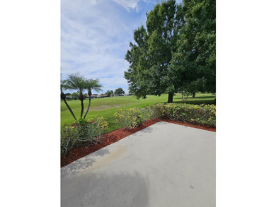 Well-designed Islander model home on a lovely, shaded golf front - photo 33