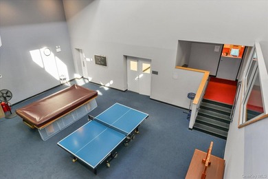 Spacious 1 bedroom unit with an urban vibe that features many - photo 19
