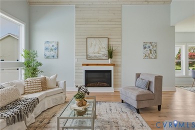 Resort style living with WOW factor and BIG Water Views!  Custom - photo 21