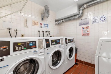 Spacious 1 bedroom unit with an urban vibe that features many - photo 22