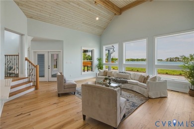Resort style living with WOW factor and BIG Water Views!  Custom - photo 23