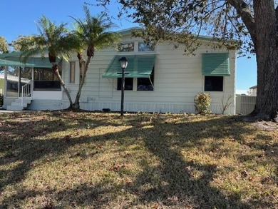 DRASTIC PRICE REDUCTION! Land Owned - Remodeled - Lakefront. No - photo 23