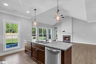 Welcome to this better-than-new craftsman-style ranch, just one - photo 10