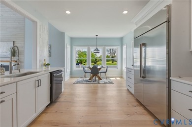 Resort style living with WOW factor and BIG Water Views!  Custom - photo 34