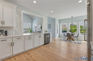 Resort style living with WOW factor and BIG Water Views!  Custom - photo 35