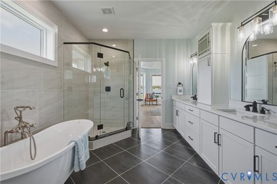 Resort style living with WOW factor and BIG Water Views!  Custom - photo 44