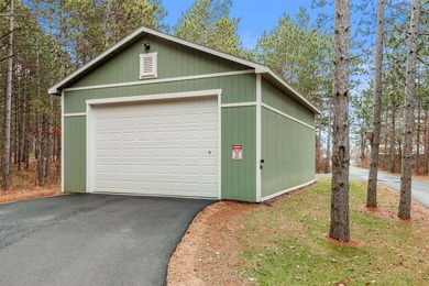 Commanding 150' of frontage on Lake Petenwell, this exceptional - photo 46
