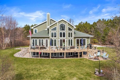 Commanding 150' of frontage on Lake Petenwell, this exceptional - photo 48