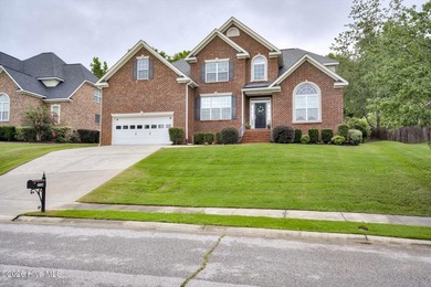 Highgrove at Williamsburg community pool & clubhouse - Two-story - photo 3