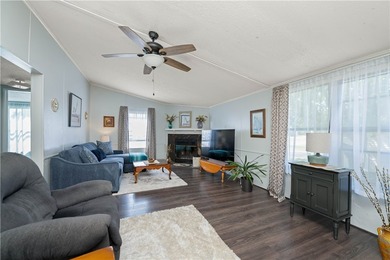 Charming 2 bedroom and 2 full-bath mobile home in the Brockport - photo 6