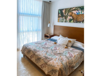 Prime Location 2-Bedroom Apartment Steps from Quinta Avenida &amp;